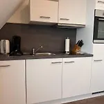 Hotel Schoene Aussicht, Stilvoll Modern, Direkt Am Ruestersieler Hafen Wilhelmshaven