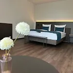 Ξενοδοχείο Schoene Aussicht, Stilvoll Modern, Direkt Am Ruestersieler Hafen 3*