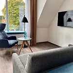 Schoene Aussicht, Stilvoll Modern, Direkt Am Ruestersieler Hafen 3* Βίλχελμσχαφεν