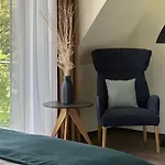 Schoene Aussicht, Stilvoll Modern, Direkt Am Ruestersieler Hafen