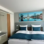 Schoene Aussicht, Stilvoll Modern, Direkt Am Ruestersieler Hafen Βίλχελμσχαφεν