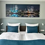 Schoene Aussicht, Stilvoll Modern, Direkt Am Ruestersieler Hafen Βίλχελμσχαφεν