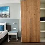 Otel Schoene Aussicht, Stilvoll Modern, Direkt Am Ruestersieler Hafen Wilhelmshaven