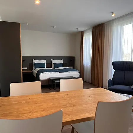 Hotel Schoene Aussicht, Stilvoll Modern, Direkt Am Ruestersieler Hafen Hotel Wilhelmshaven
