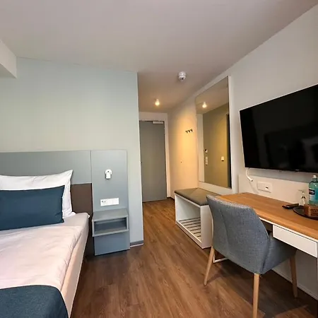 Schoene Aussicht, Stilvoll Modern, Direkt Am Ruestersieler Hafen Hotel 3*