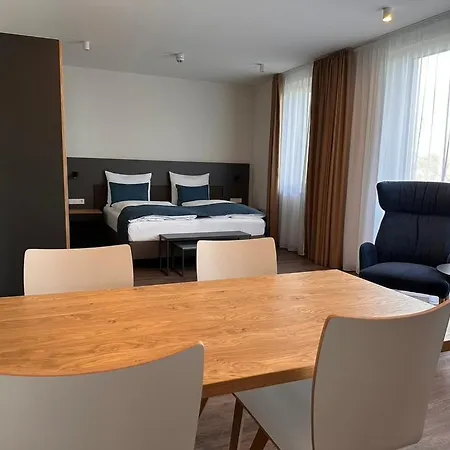 Hotel Schoene Aussicht, Stilvoll Modern, Direkt Am Ruestersieler Hafen Wilhelmshaven