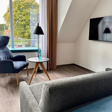Schoene Aussicht, Stilvoll Modern, Direkt Am Ruestersieler Hafen 3* Wilhelmshaven
