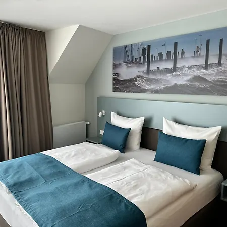 Schoene Aussicht, Stilvoll Modern, Direkt Am Ruestersieler Hafen 3*