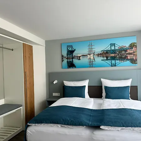 Hotel Schoene Aussicht, Stilvoll Modern, Direkt Am Ruestersieler Hafen Wilhelmshaven
