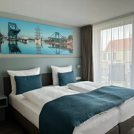 Hotel Schoene Aussicht, Stilvoll Modern, Direkt Am Ruestersieler Hafen