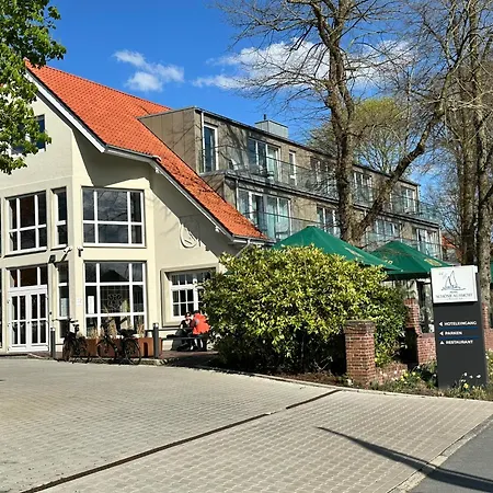 Schoene Aussicht, Stilvoll Modern, Direkt Am Ruestersieler Hafen 3*