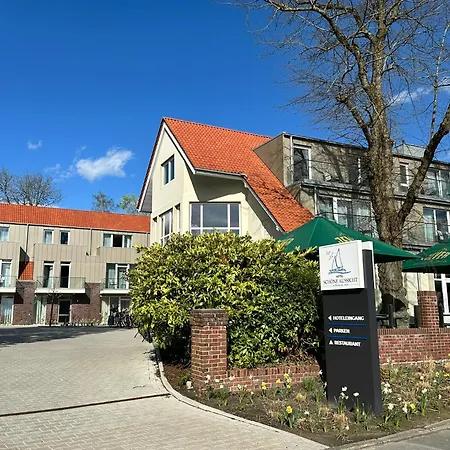 Otel Schoene Aussicht, Stilvoll Modern, Direkt Am Ruestersieler Hafen