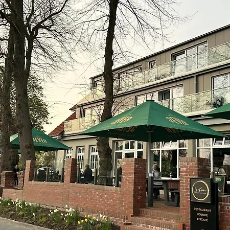Schoene Aussicht, Stilvoll Modern, Direkt Am Ruestersieler Hafen Otel 3*