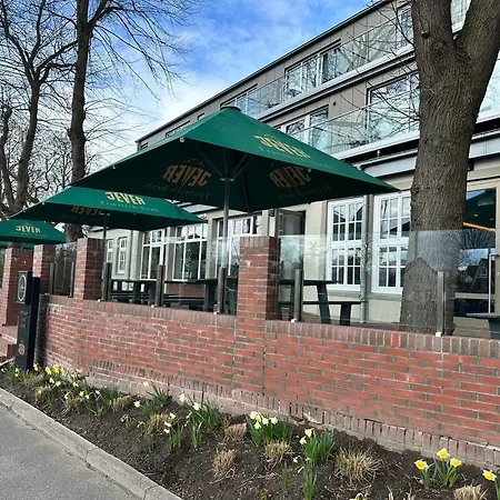 Otel Schoene Aussicht, Stilvoll Modern, Direkt Am Ruestersieler Hafen 3*