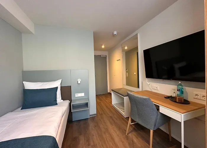 Schöne Aussicht, Stilvoll Modern, Direkt Am Rüstersieler Hafen Hotel 3*