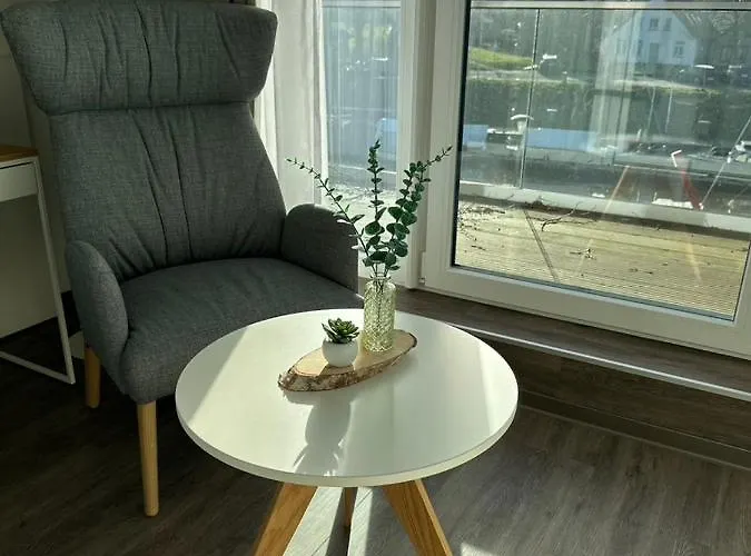 Hotel Schöne Aussicht, Stilvoll Modern, Direkt Am Rüstersieler Hafen Wilhelmshaven