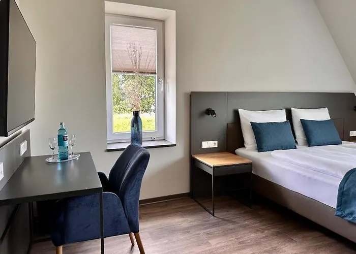 Schöne Aussicht, Stilvoll Modern, Direkt Am Rüstersieler Hafen Hotel Wilhelmshaven