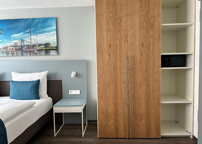 Hotel Schöne Aussicht, Stilvoll Modern, Direkt Am Rüstersieler Hafen Wilhelmshaven
