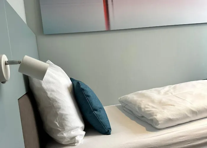 Schöne Aussicht, Stilvoll Modern, Direkt Am Rüstersieler Hafen Hotel 3*
